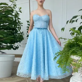 Blu Sweetheart A Line abiti da sera 2022 cintura lunghezza tè aperto sul retro abito da ballo applique senza spalline elegante f