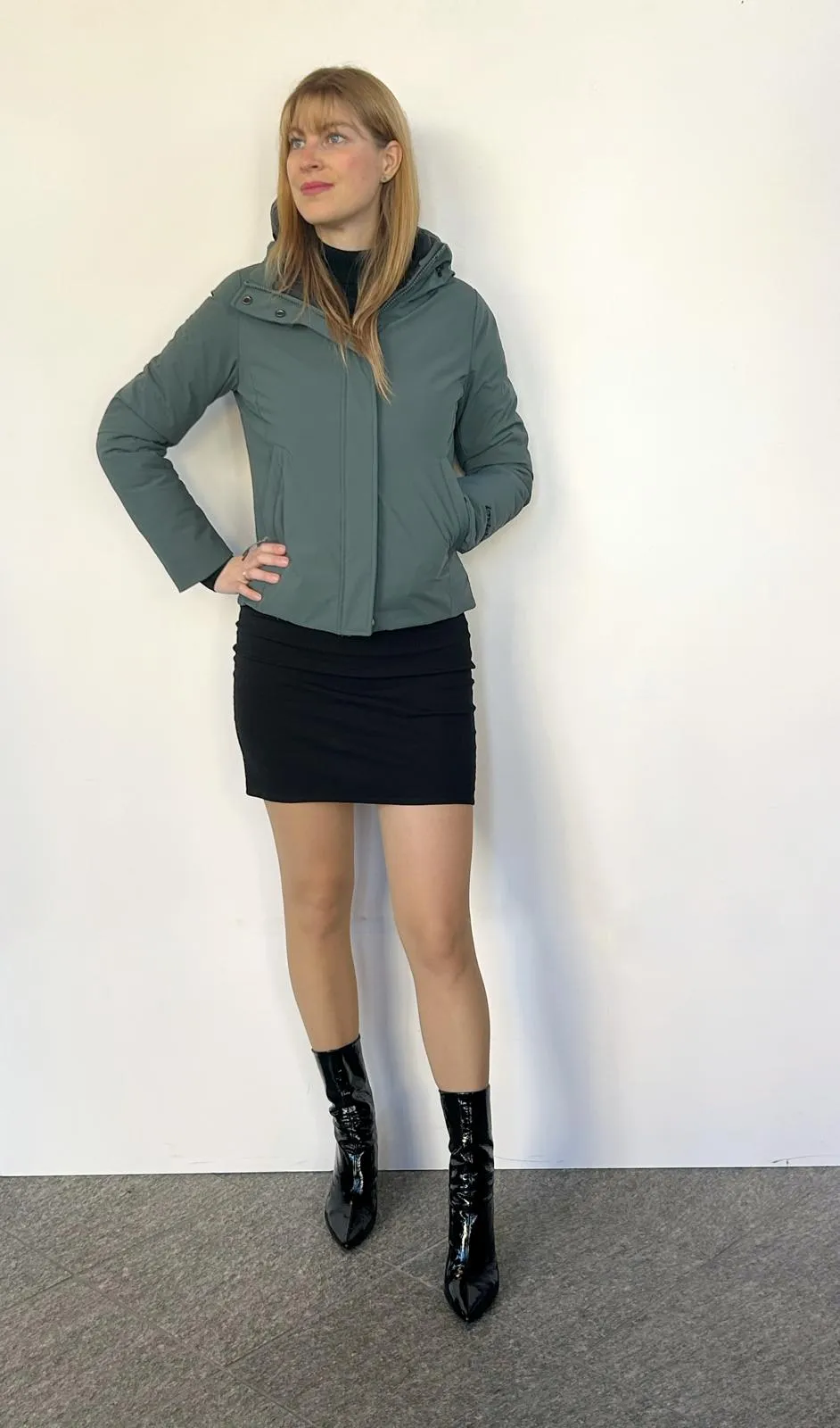DW4-JW035 Jacket Short Green Woman  