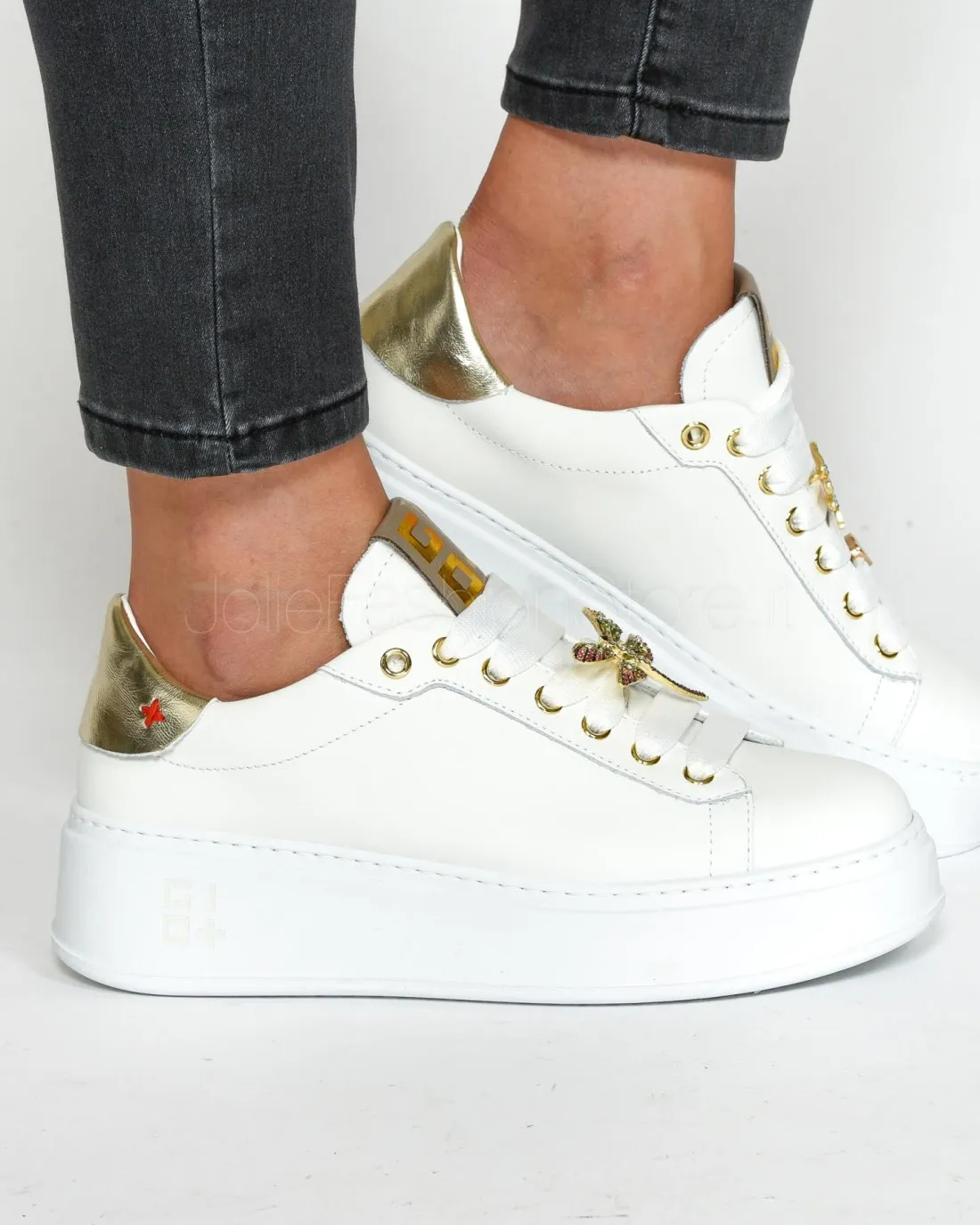 ---------------  ---------------  ---------------  ---------------  --------------Gio+ Sneakers in Pelle Bianca Oro Libellula---