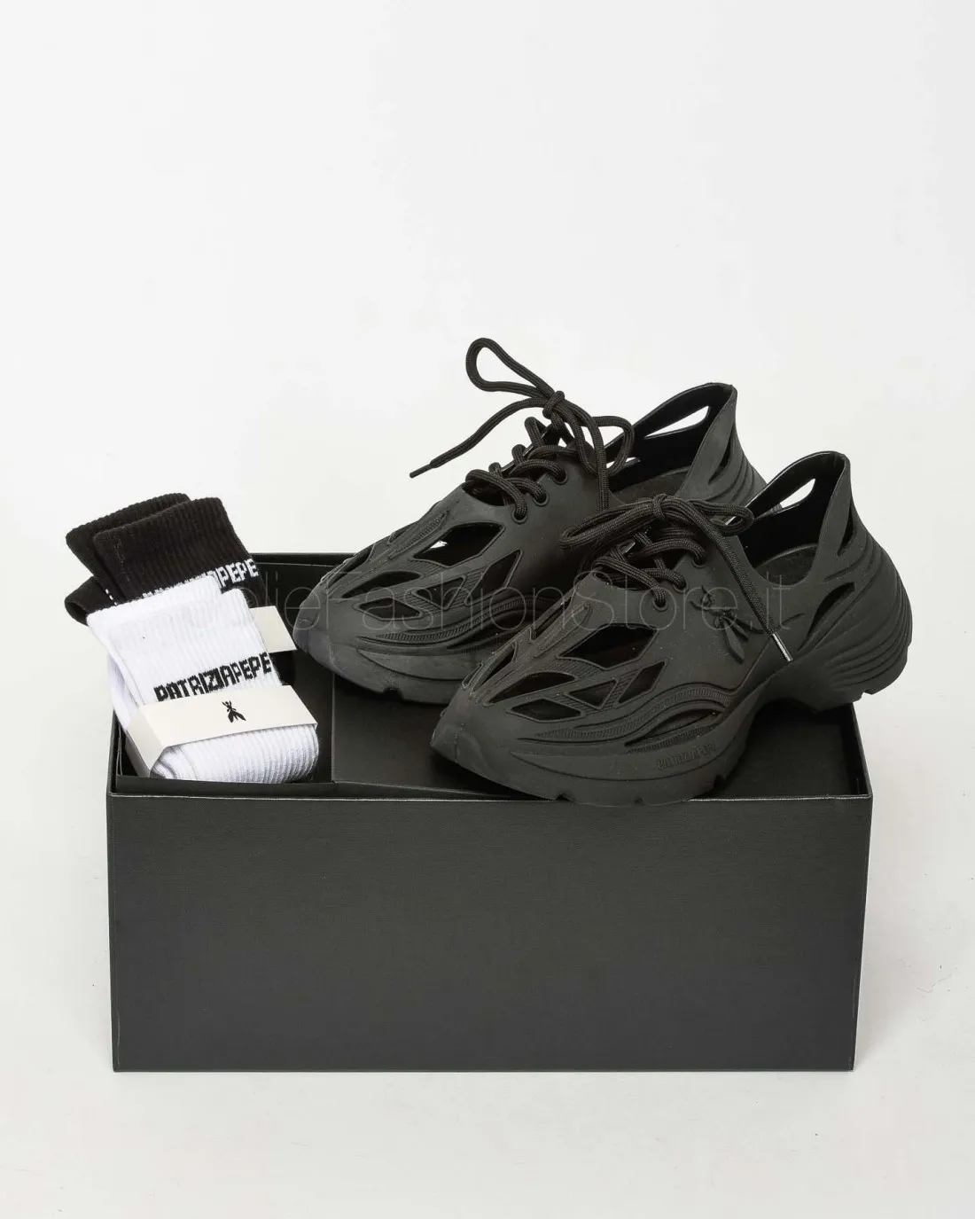 ---------------  ---------------  ---------------  --------------Patrizia Pepe Sneakers Gummy Nero------