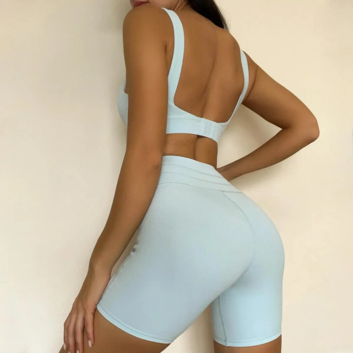 Set da yoga senza cuciture Sport Fitness Vita alta Pantaloncini per sollevamento fianchi Bellezza Reggiseno posteriore Abiti da