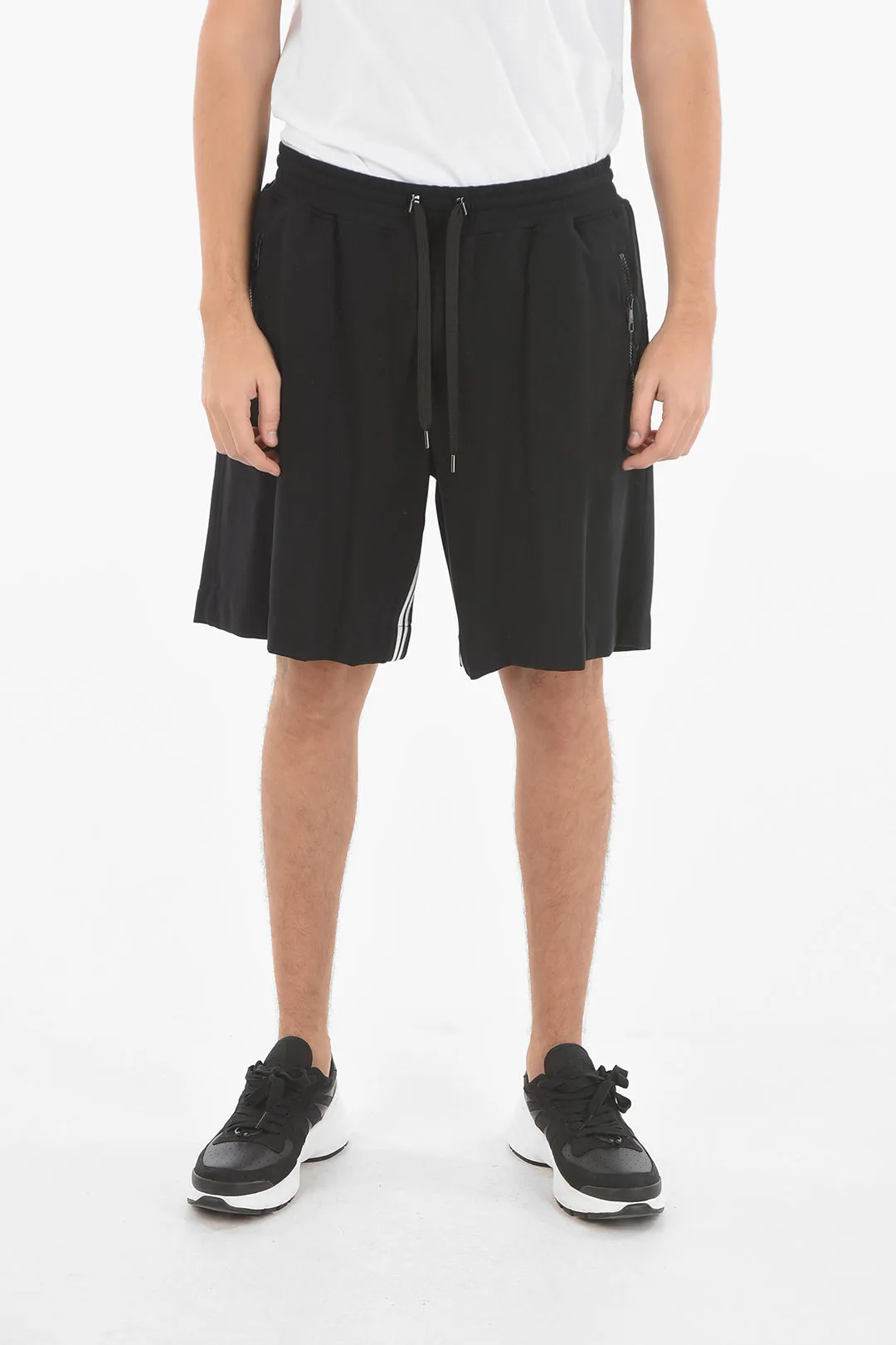 Shorts in Jersey Extrafine con Dettaglio a Righe Regimental