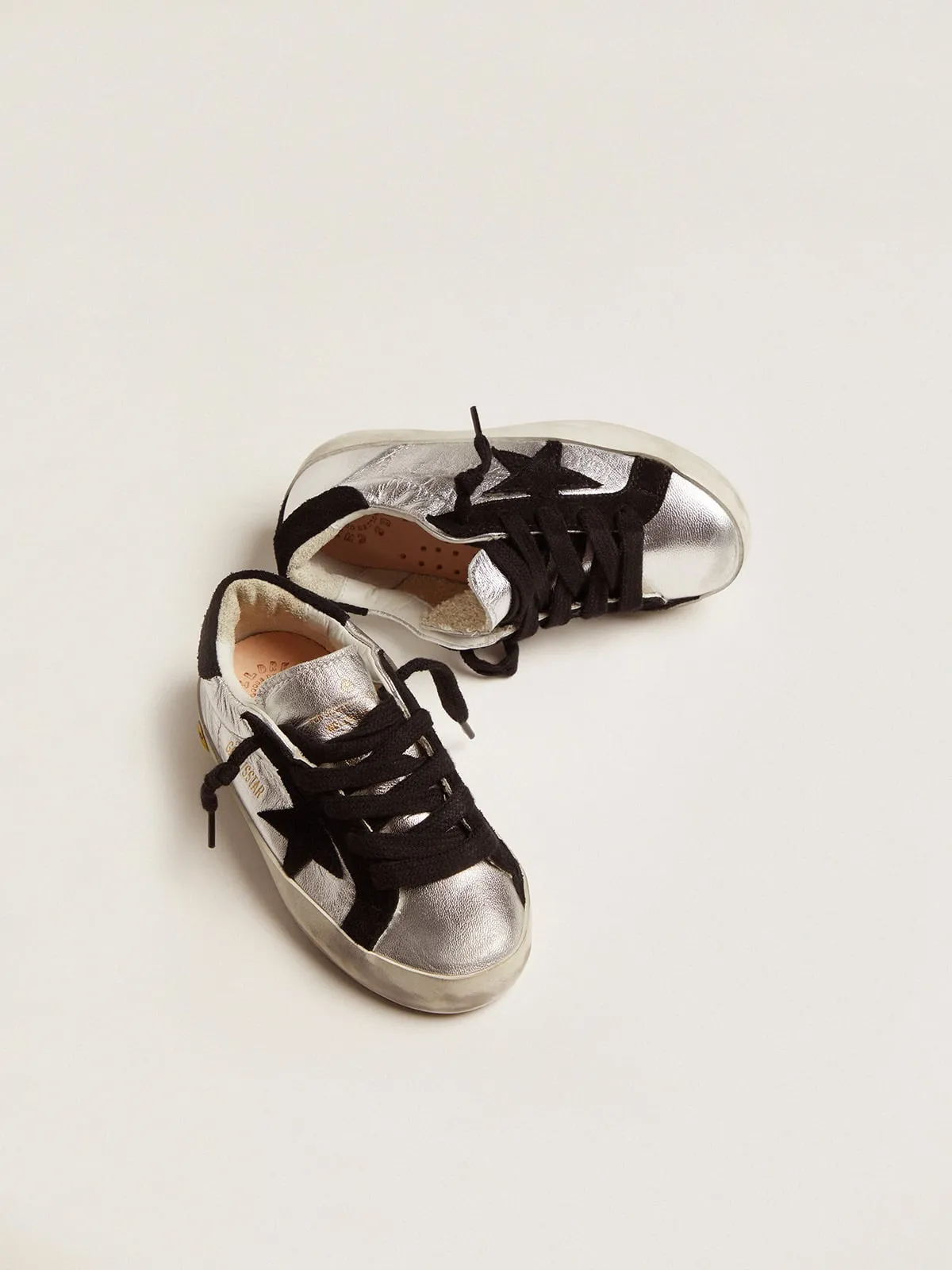 Sneakers Super-Star in pelle argentata con inserti in suede